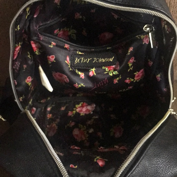 Betsy johnson purse - Picture 2 of 3